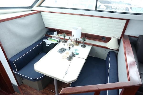 Sea-ray 440-AFT-CABIN image