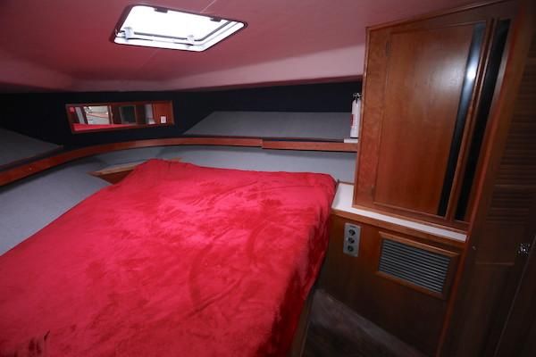 Sea-ray 440-AFT-CABIN image