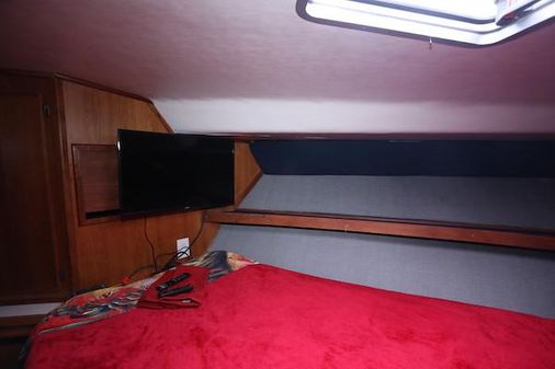 Sea-ray 440-AFT-CABIN image