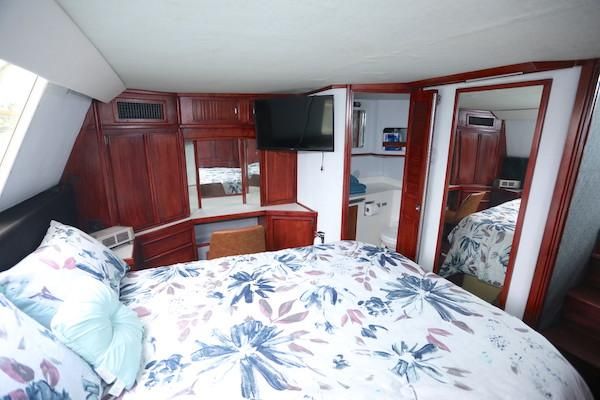 Sea-ray 440-AFT-CABIN image