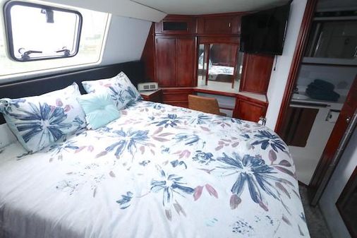 Sea-ray 440-AFT-CABIN image