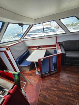 Sea-ray 440-AFT-CABIN image