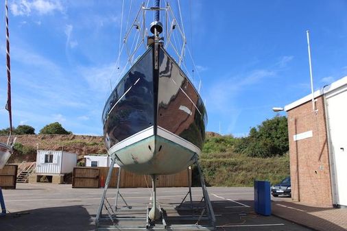 Beneteau OCEANIS-411-CELEBRATION image