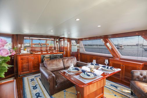 Burger Motor Yacht image