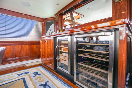 Burger Motor Yacht image