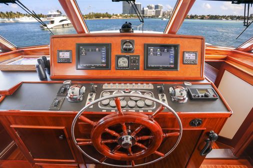 Burger Motor Yacht image