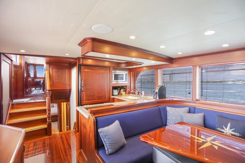 Burger Motor Yacht image