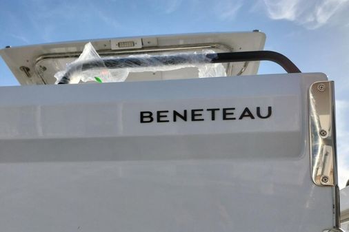 Beneteau flyer 9 spacedeck image