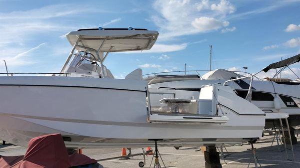 Beneteau flyer 9 spacedeck