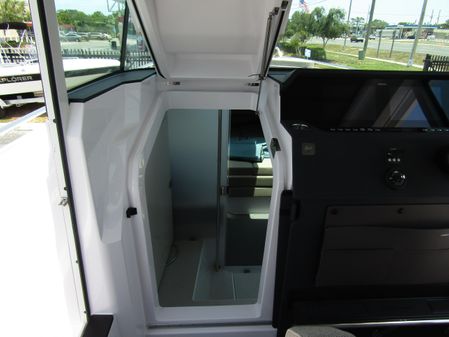 Axopar 37XC CROSS CABIN image