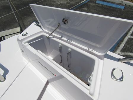 Axopar 37XC CROSS CABIN image