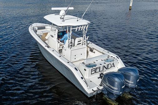 Cobia 301-CENTER-CONSOLE image