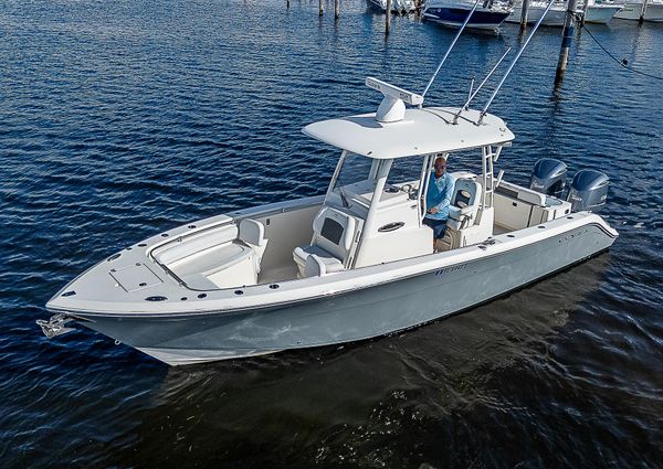 Cobia 301-CENTER-CONSOLE image