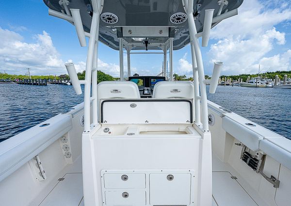 Cobia 301-CENTER-CONSOLE image