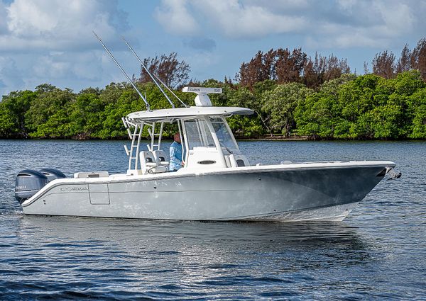 Cobia 301-CENTER-CONSOLE image