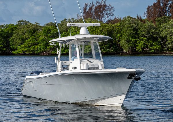 Cobia 301-CENTER-CONSOLE image