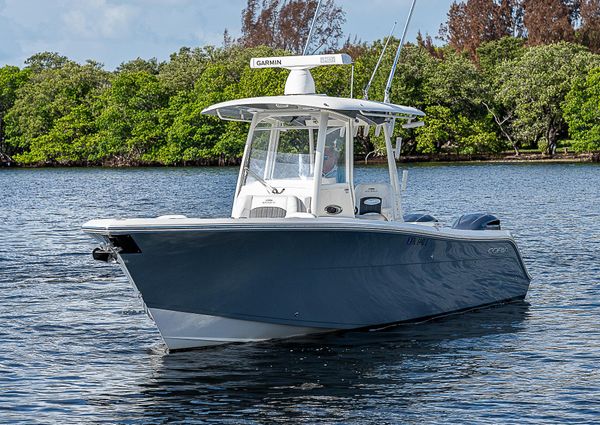 Cobia 301-CENTER-CONSOLE image