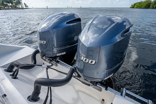 Cobia 301-CENTER-CONSOLE image