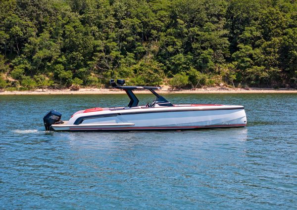 Vanquish Yachts VQ 40 image