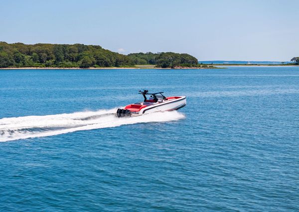 Vanquish Yachts VQ 40 image