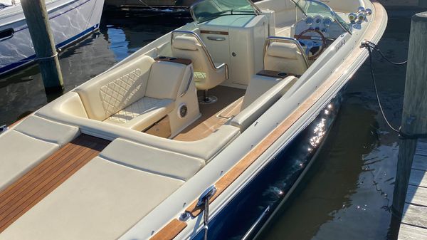 Chris-Craft Launch 25 