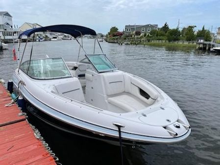 Four Winns 260 Horizon image