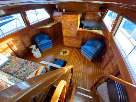 Matthews CUSTOM-PILOTHOUSE-MOTOR-YACHT image