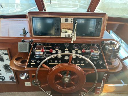 Matthews CUSTOM-PILOTHOUSE-MOTOR-YACHT image