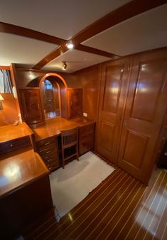 Matthews CUSTOM-PILOTHOUSE-MOTOR-YACHT image