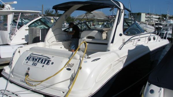 Sea Ray Sundancer 