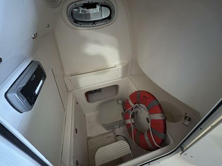 Boston Whaler 270 Outrage image