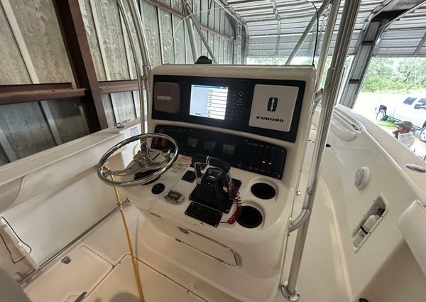 Boston Whaler 270 Outrage image