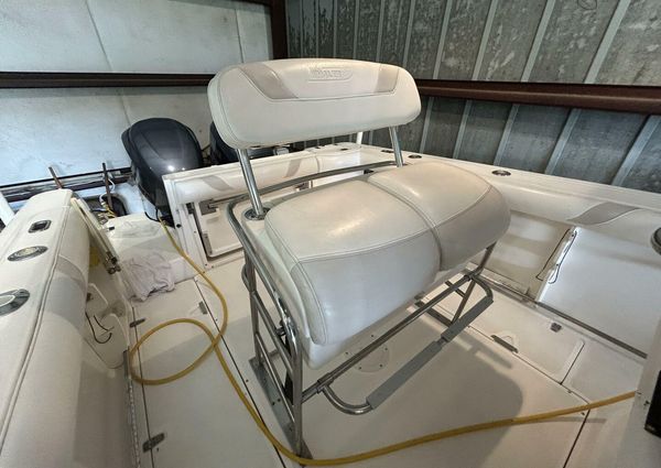 Boston Whaler 270 Outrage image