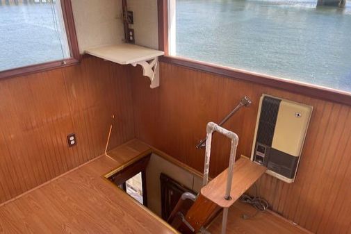 Custom House Boat image