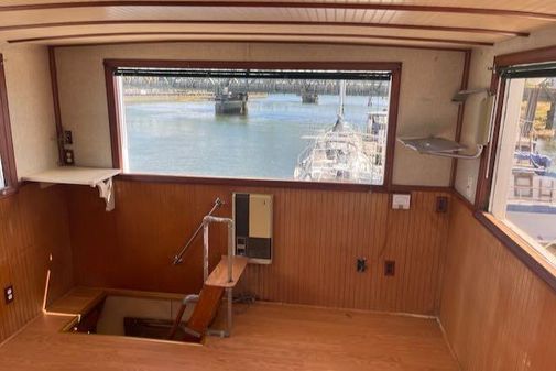 Custom House Boat image