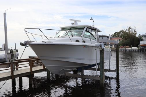 Boston Whaler 315 Conquest image