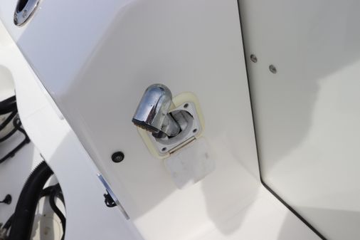 Boston Whaler 315 Conquest image