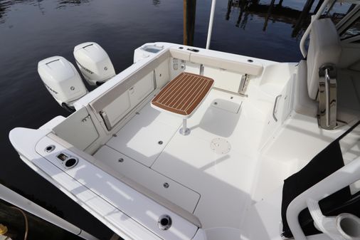 Boston Whaler 315 Conquest image