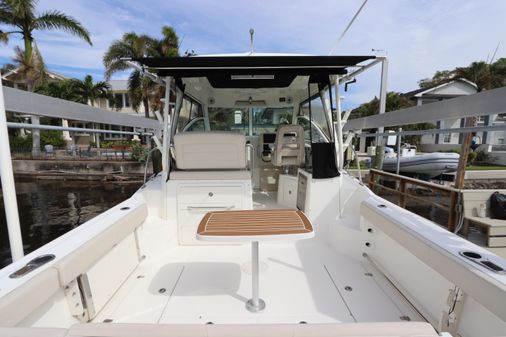 Boston Whaler 315 Conquest image