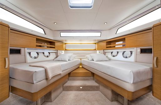 Greenline 48 Fly Hybrid image
