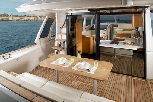 Greenline 48 Fly Hybrid image