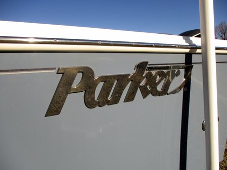 Parker 2320 SL Sport Cabin image