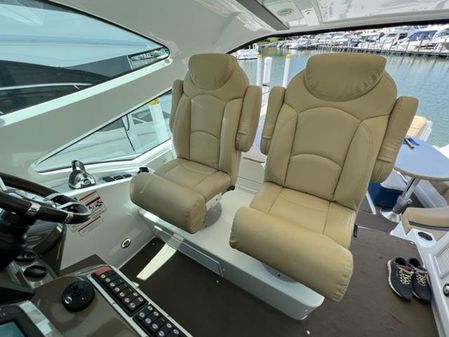 Cruisers Yachts 540 Sport Coupe image