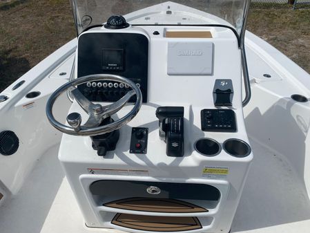 Sea-pro 208 image