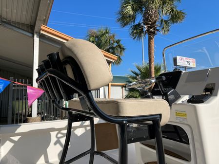 Sea-pro 208 image
