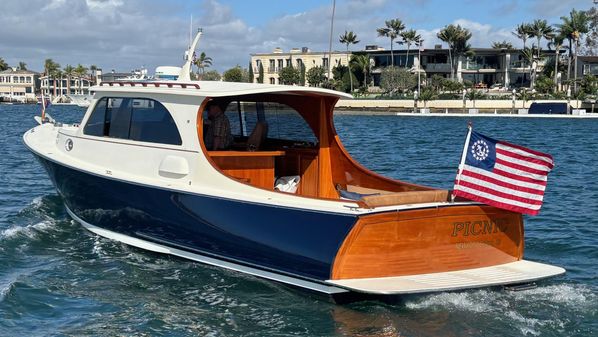 Palm Beach Motor Yachts Avalon image