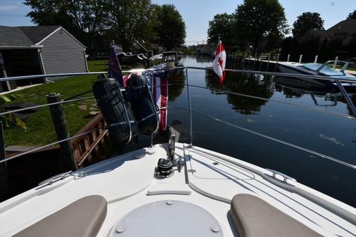 Carver 43 Motor Yacht image