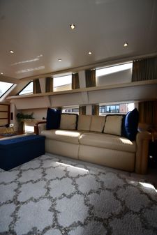 Carver 43 Motor Yacht image