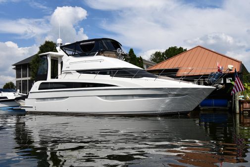 Carver 43 Motor Yacht image