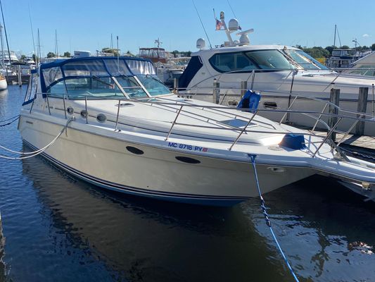 Sea Ray 370 Sundancer - main image